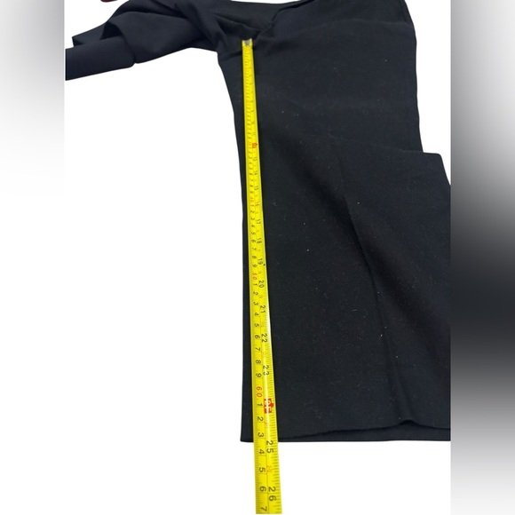 Talbots Modern Black Cropped High Rise High Waisted
Pants Size 8. - Picture 10 of 10